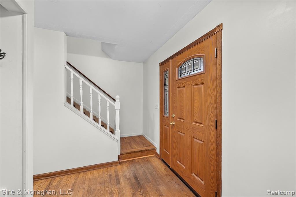 550 Hillcliff Drive, Waterford, MI 48328 — Photo 5