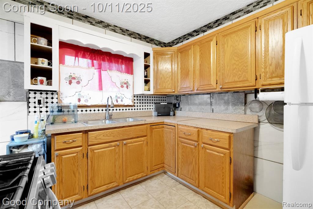 8459 Timken Avenue, Warren, MI 48089 — Photo 19