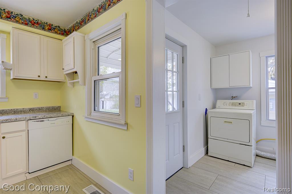 720 E Granet Avenue, Hazel Park, MI 48030 — Photo 20