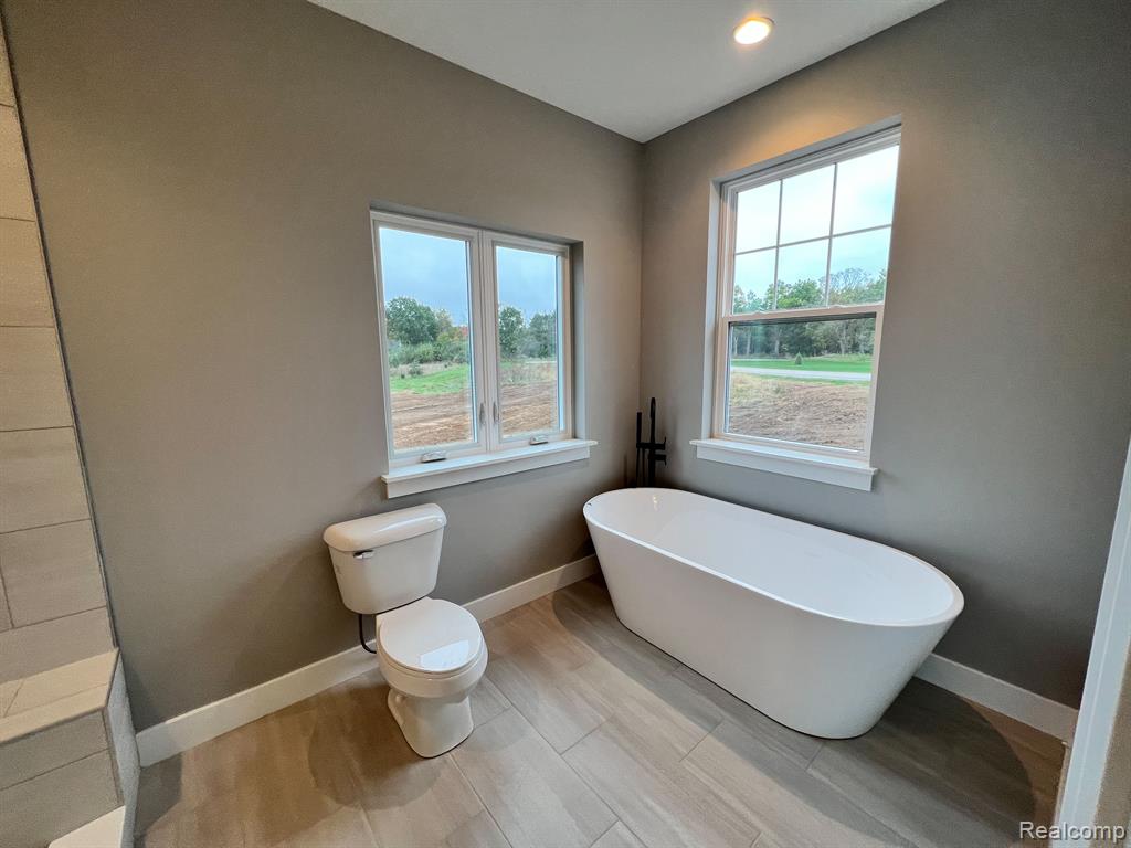 11124 Dexter Pinckney Road, Pinckney, MI 48169 — Photo 9