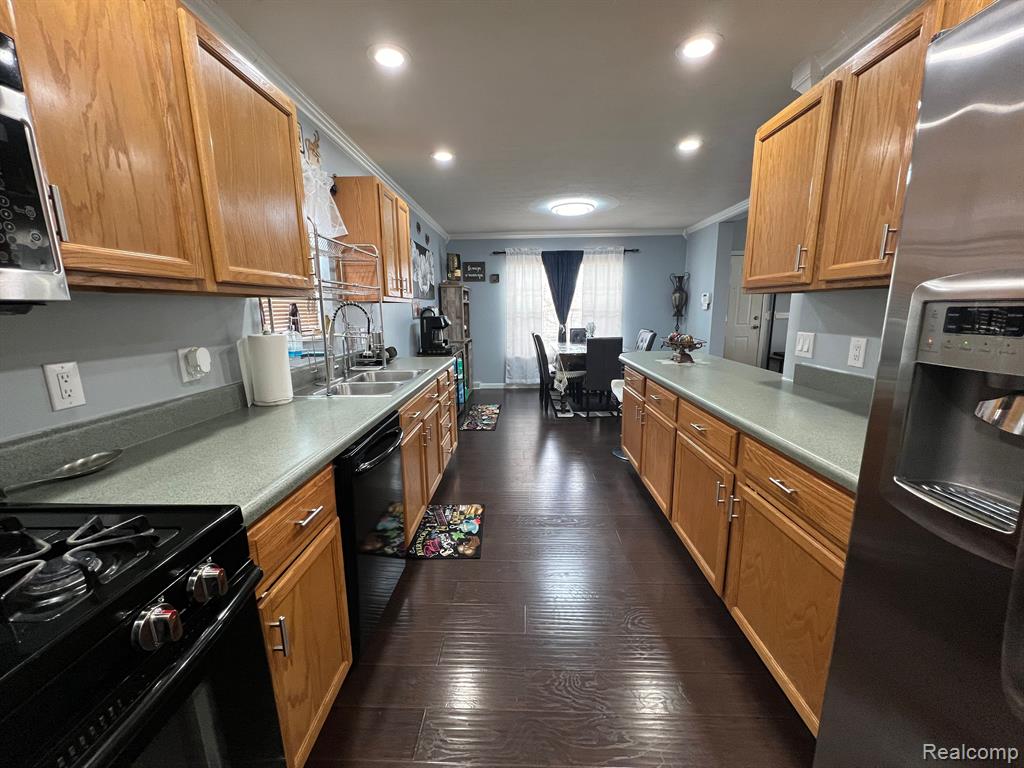 614 STIRLING Street, Pontiac, MI 48340 — Photo 17