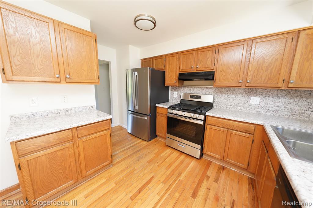 10152 HAMILTON Street, Van Buren, MI 48111 — Photo 10