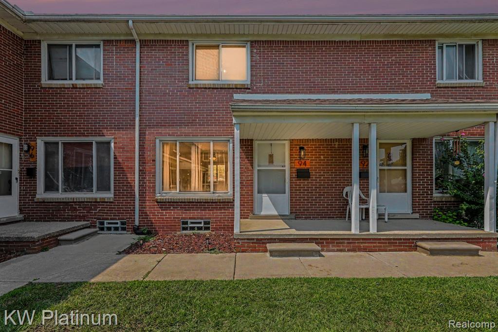 94 CROCKER BLVD, Mount Clemens, MI 48043