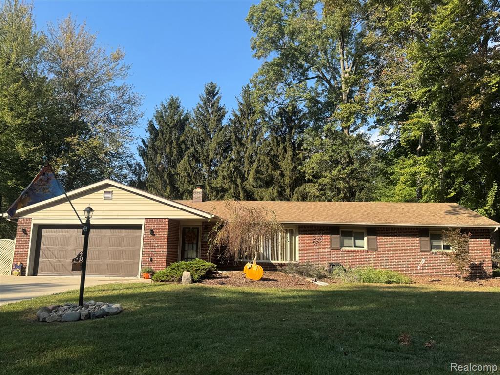7665 Apache Trail Road, Temperance, MI 48182 — Photo 3