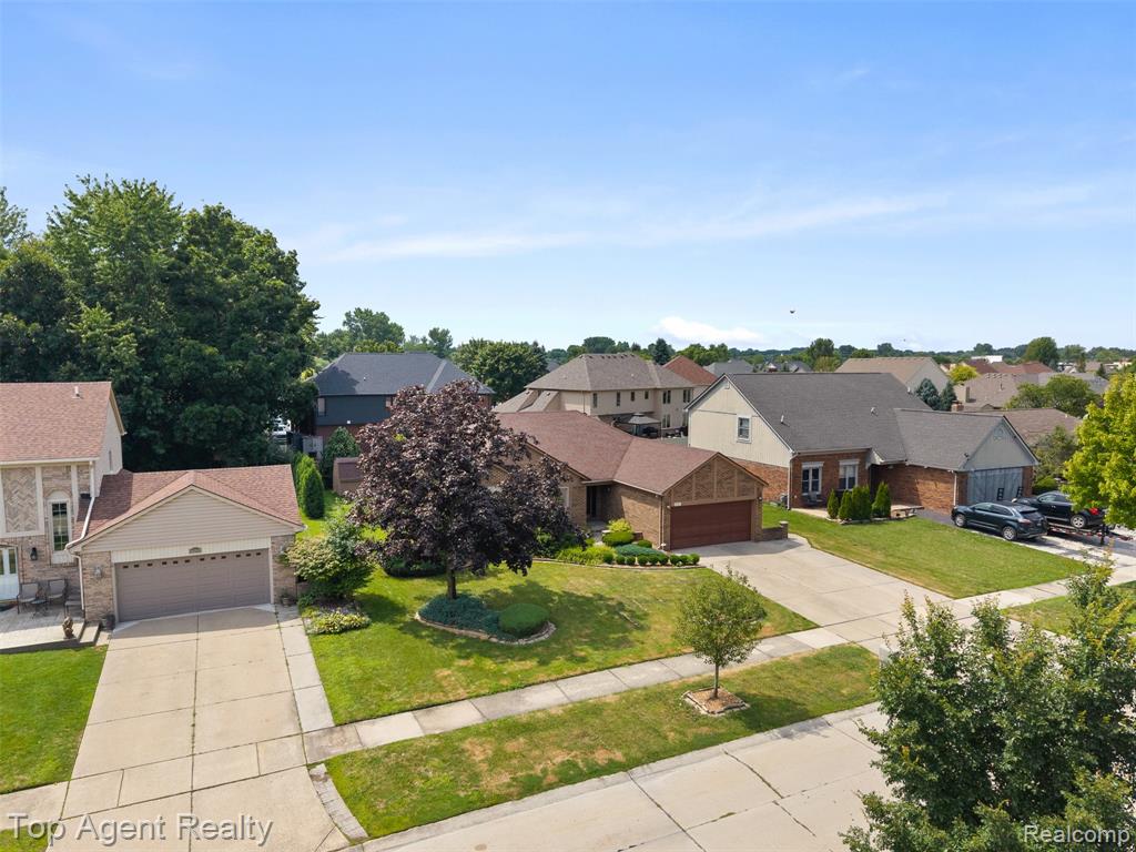 40363 Denbigh Drive, Sterling Heights, MI 48310 — Photo 30