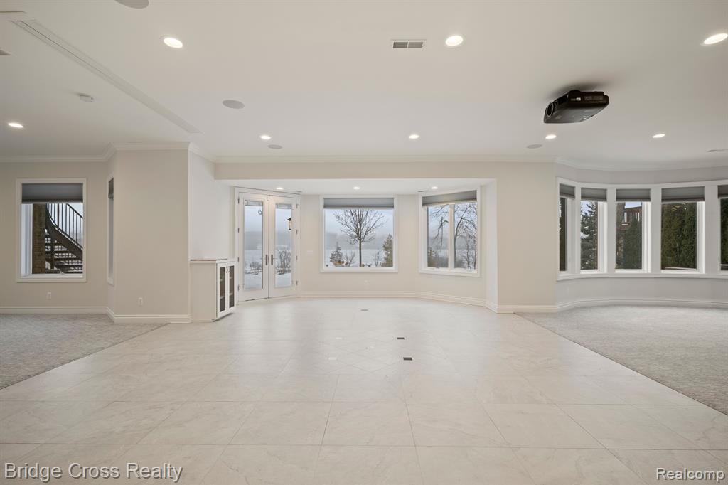 5820 LAKEVIEW Avenue, Orchard Lake Village, MI 48323 — Photo 70
