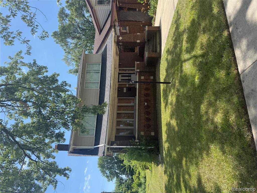 10974 Wilshire Drive, Detroit, MI 48213