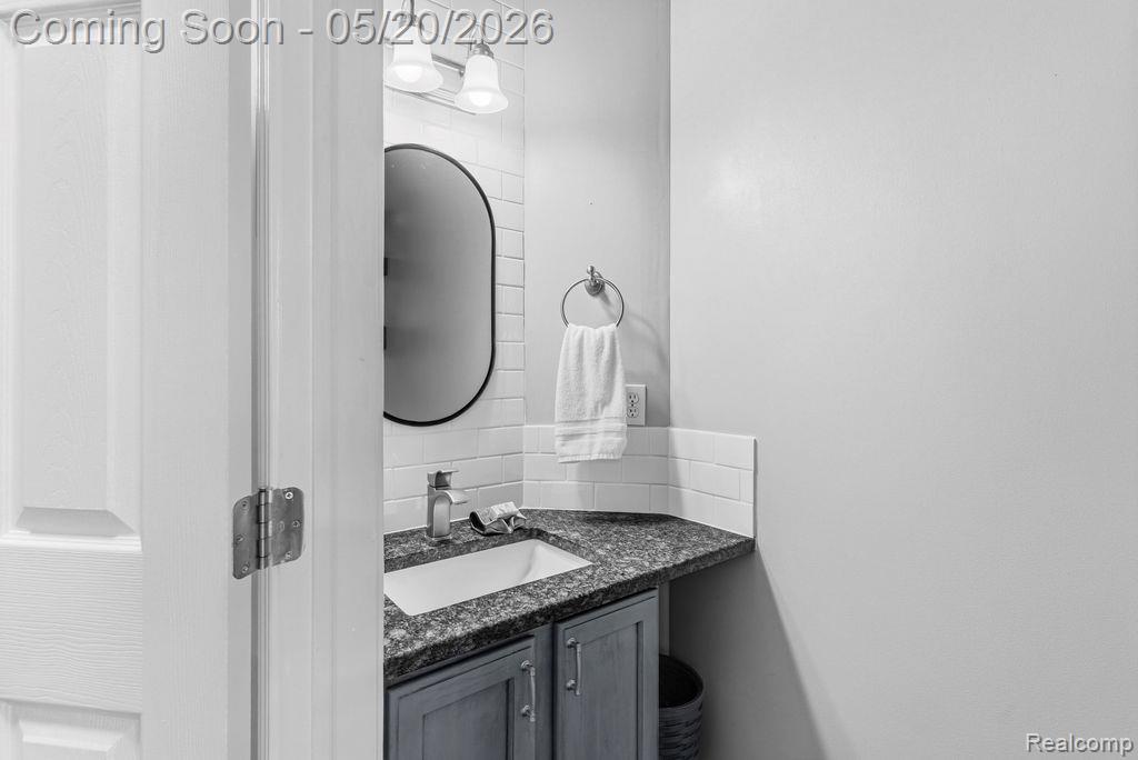 1558 Chelsea Circle, Howell, MI 48843 — Photo 12