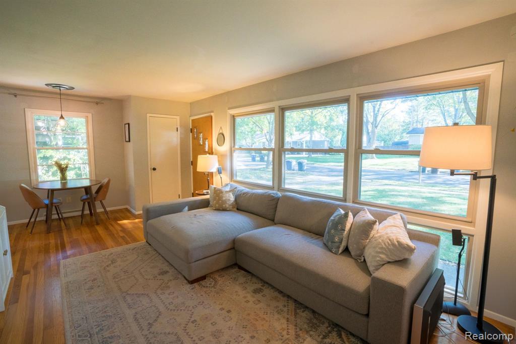 314 GRALAKE Avenue, Ann Arbor, MI 48103 — Photo 12
