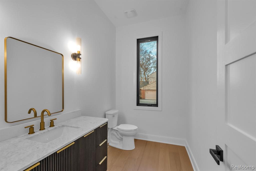 4546 Niagara Lane, Bloomfield Hills, MI 48301 — Photo 17