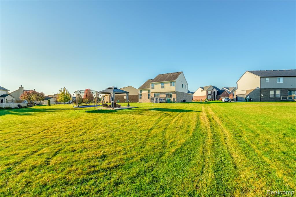 6811 Chandler Drive, Belleville, MI 48111 — Photo 12