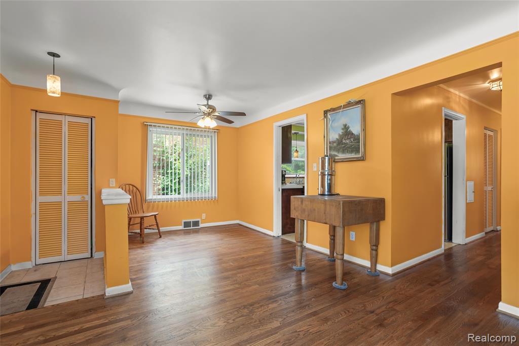 928 N Denwood Street, Dearborn, MI 48128 — Photo 6