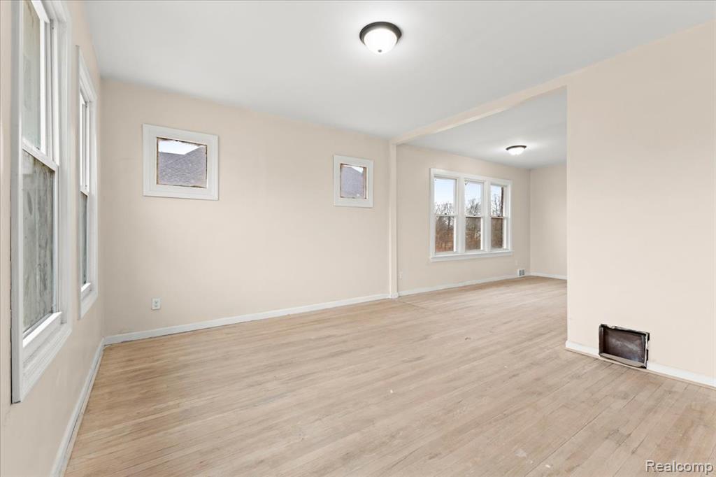 9662 Broadstreet Avenue, Detroit, MI 48204 — Photo 16