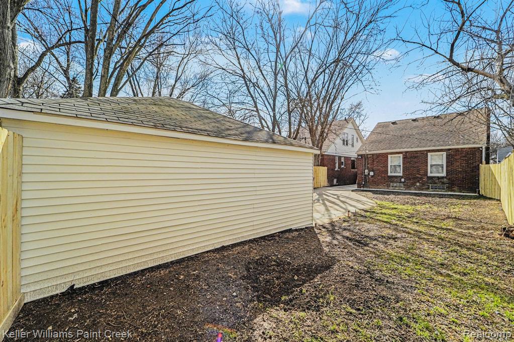 9436 Beaconsfield Street, Detroit, MI 48224 — Photo 24