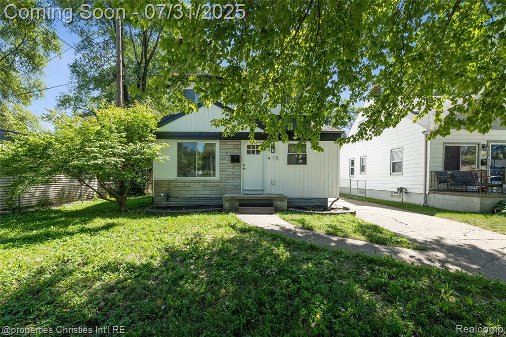 415 Helene Avenue, Royal Oak, MI 48067 — Photo 2