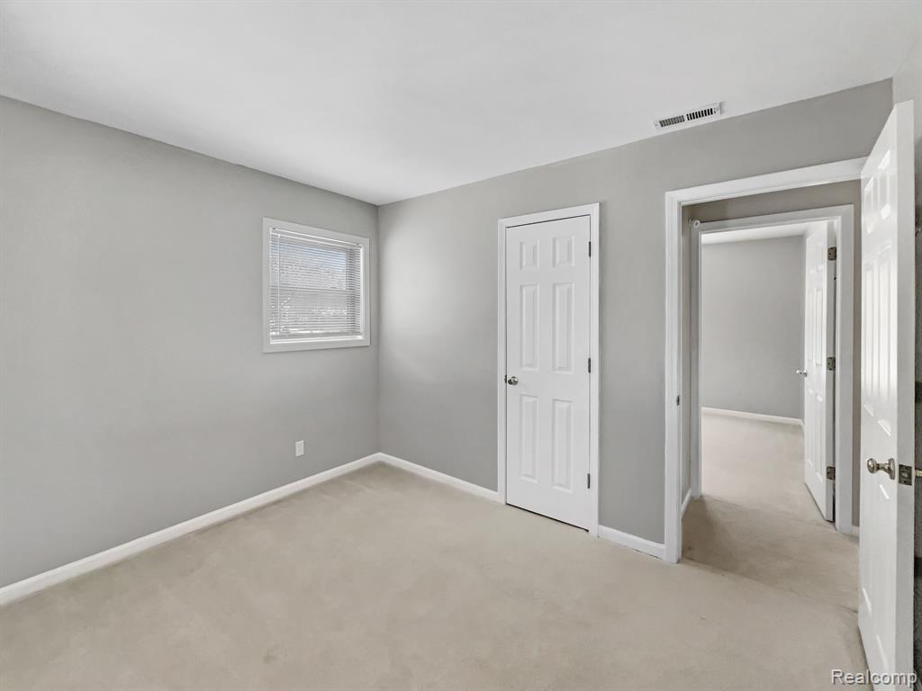 3674 OAKWOOD Street, Ann Arbor, MI 48104 — Photo 11