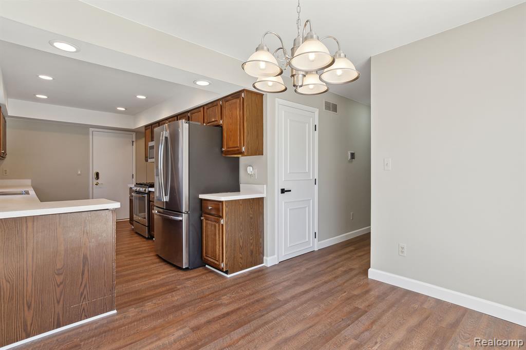 25567 BUCKMINSTER Drive, Novi, MI — Photo 13