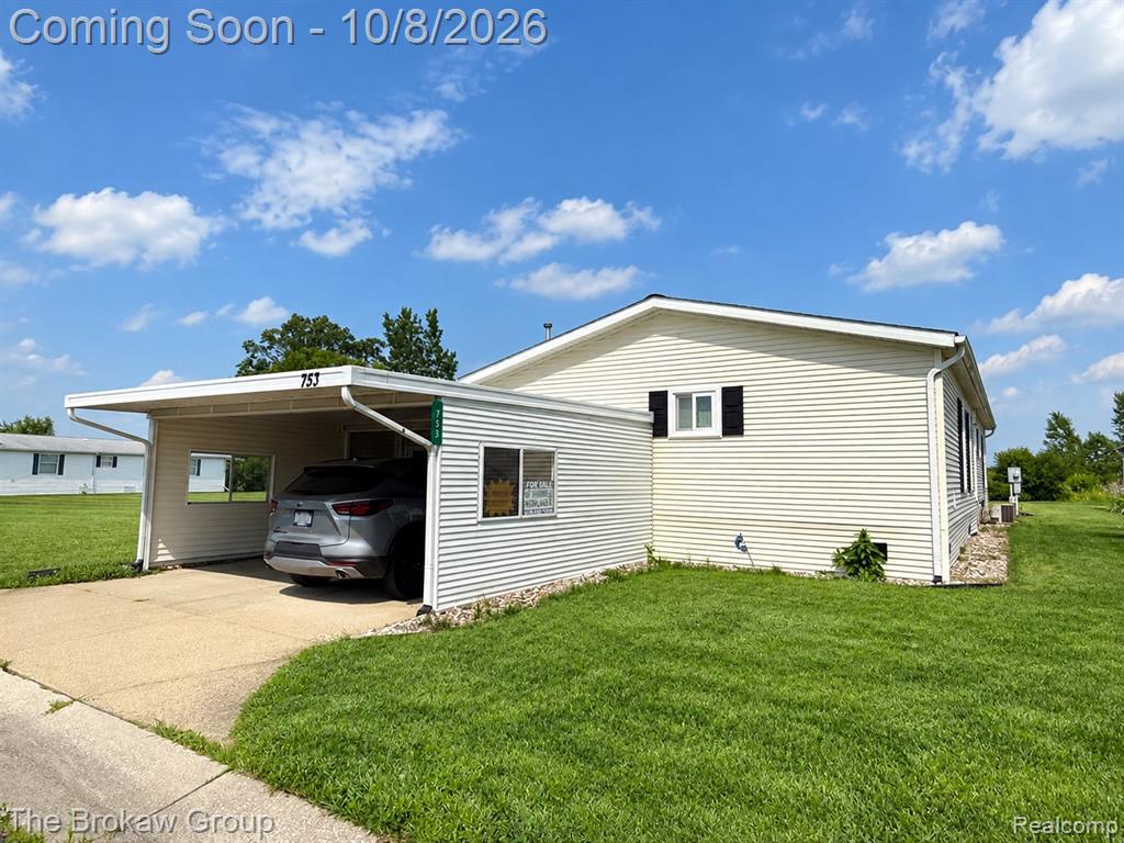 753 Hawick Circle, Mount Morris, MI 48458