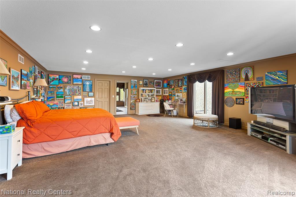 1100 Clearwater Boulevard, White Lake, MI — Photo 31