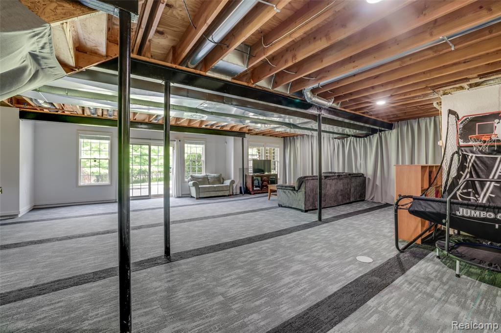 17590 White Pine Court, Northville, MI 48168 — Photo 45