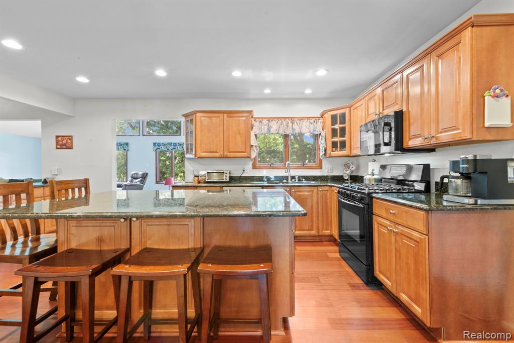 871 Spartan Drive, Rochester Hills, MI 48309 — Photo 11