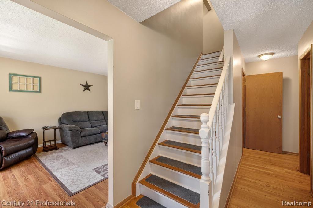 8978 Sussex Street, White Lake, MI — Photo 4