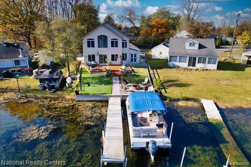 8819 LAGOON Drive, Brighton, MI 48116 — Photo 34