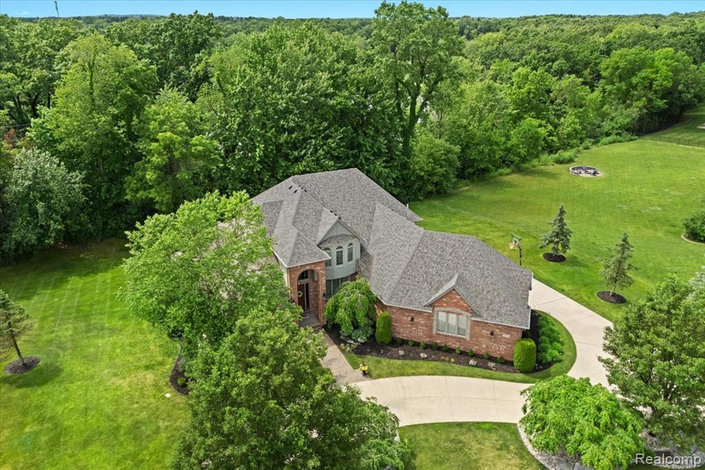 10734 Stoney Point Drive, South Lyon, MI 48178 — Photo 40