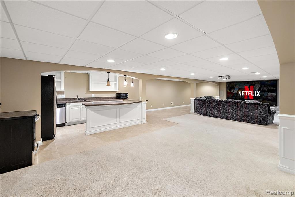 49763 Decker Drive, Shelby Twp, MI 48317 — Photo 37