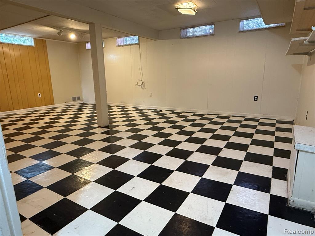 7505 Donna Street, Westland, MI — Photo 21