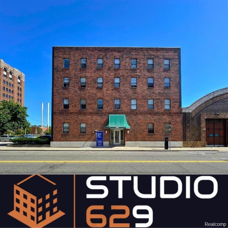 629 W MILWAUKEE Street, Detroit, MI 48202 — front exterior