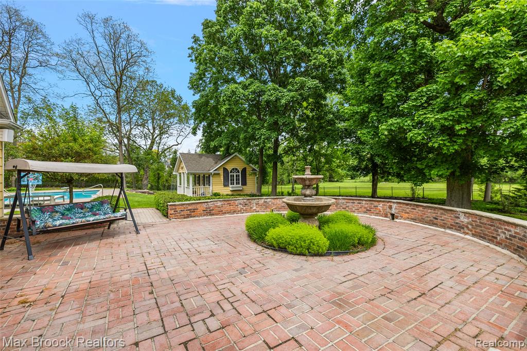 760 Lone Pine Road, Bloomfield Hills, MI 48304 — Photo 39