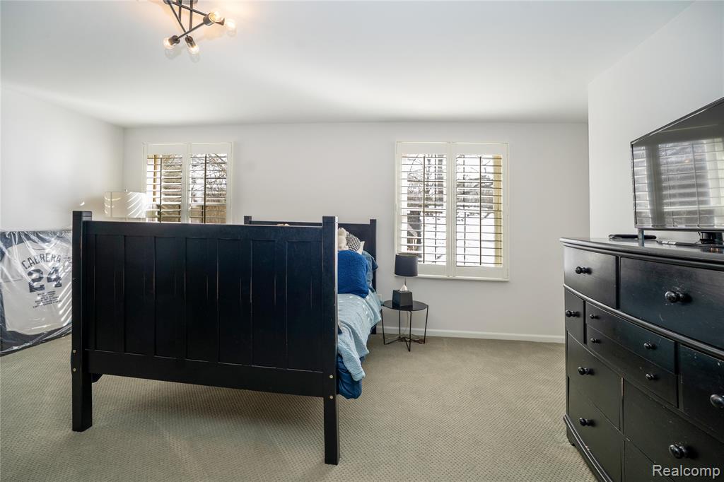 32870 Bingham Lane, Bingham Farms, MI 48025 — Photo 48