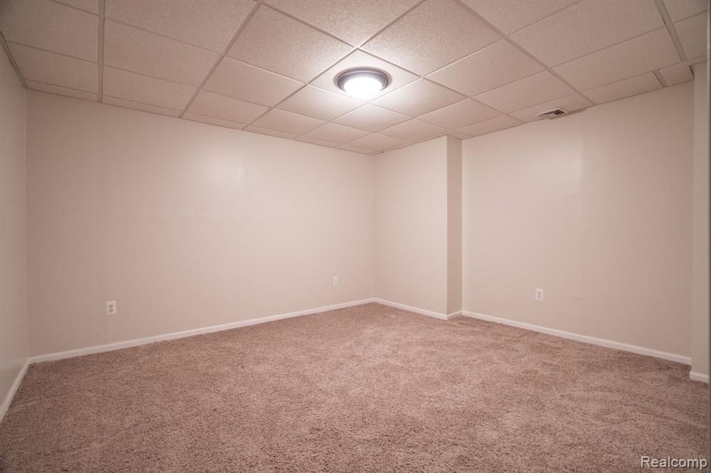 49301 Clinton Terrace Drive, Macomb, MI 48044 — Photo 41