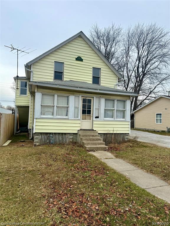 618 Chartier Street, Marine, MI — Photo 2