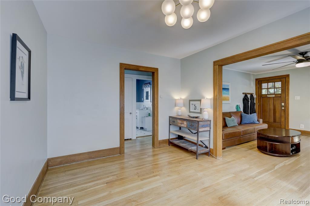 419 E 5th Street, Royal Oak, MI 48067 — Photo 16