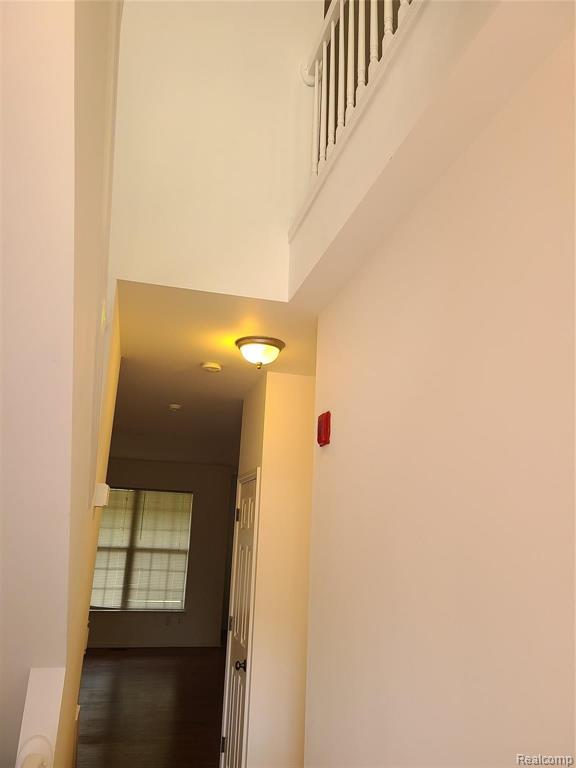 41130 MAPLEWOOD Drive, Canton, MI 48187 — Photo 33