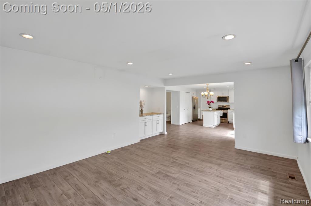 1100 Shallowdale Drive, Troy, MI 48085 — Photo 24