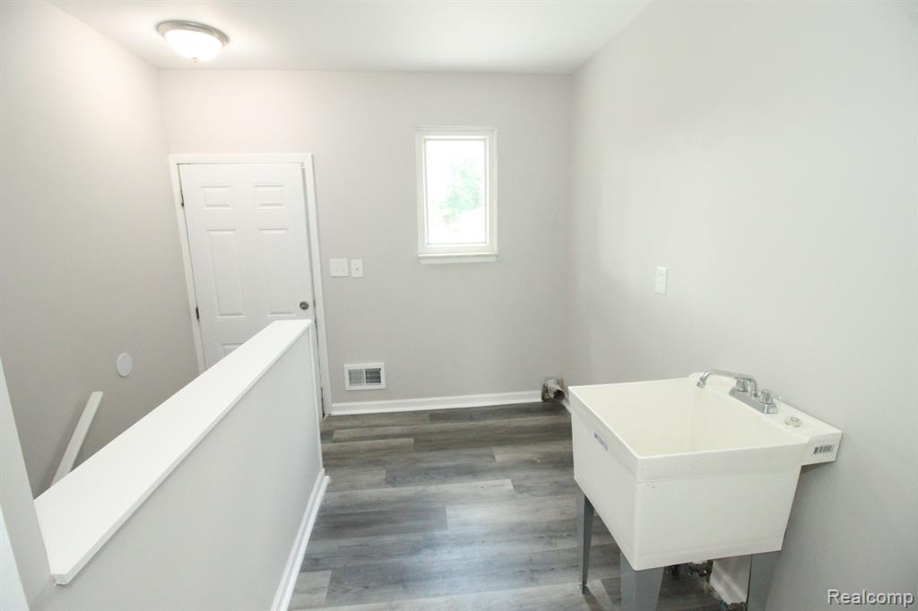 4833 OCEAN Court, Sterling Heights, MI 48310 — Photo 40