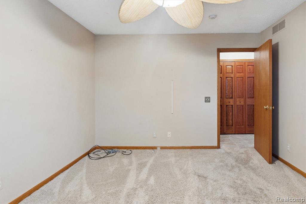 175 ESSEX Lane, Canton, MI 48187 — Photo 27