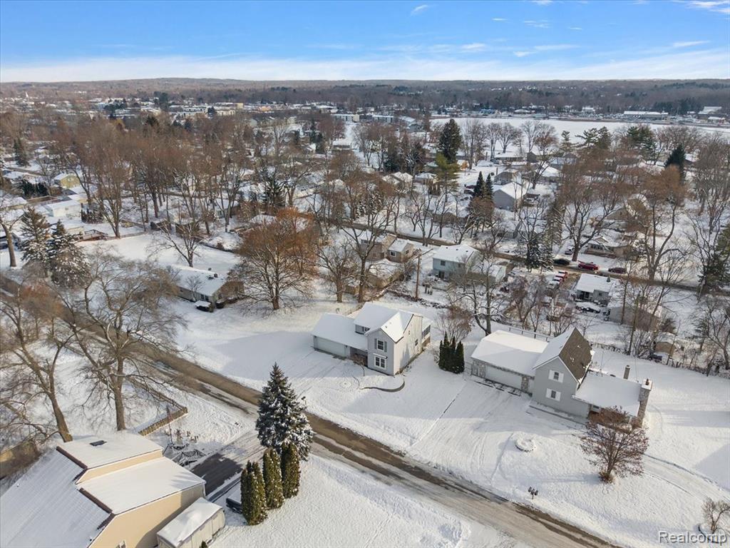 927 Alan Drive, Lake Orion, MI 48362 — Photo 46