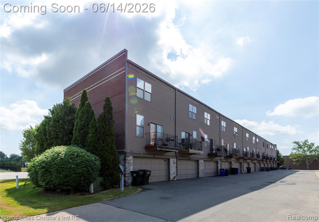 7645 Woodward Avenue, Detroit, MI 48202 — Photo 19