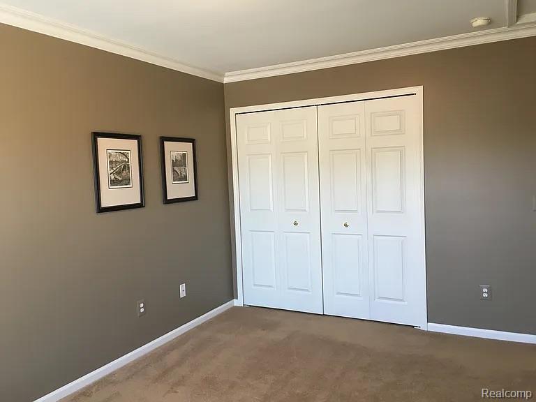 5894 Augusta Lane, Grand Blanc, MI 48439 — Photo 22