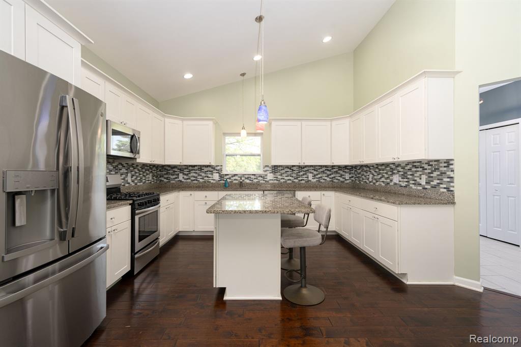 4610 Clyde Road, Howell, MI 48855 — Photo 15