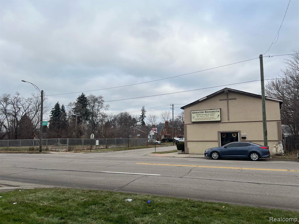 15144 PLYMOUTH Road, Detroit, MI 48227 — Photo 18