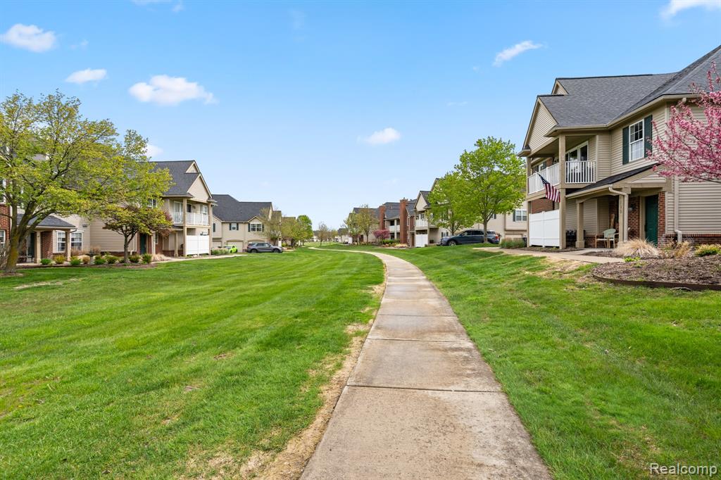 4130 Hampton Ridge Boulevard, 63, Howell, MI 48843 — Photo 6