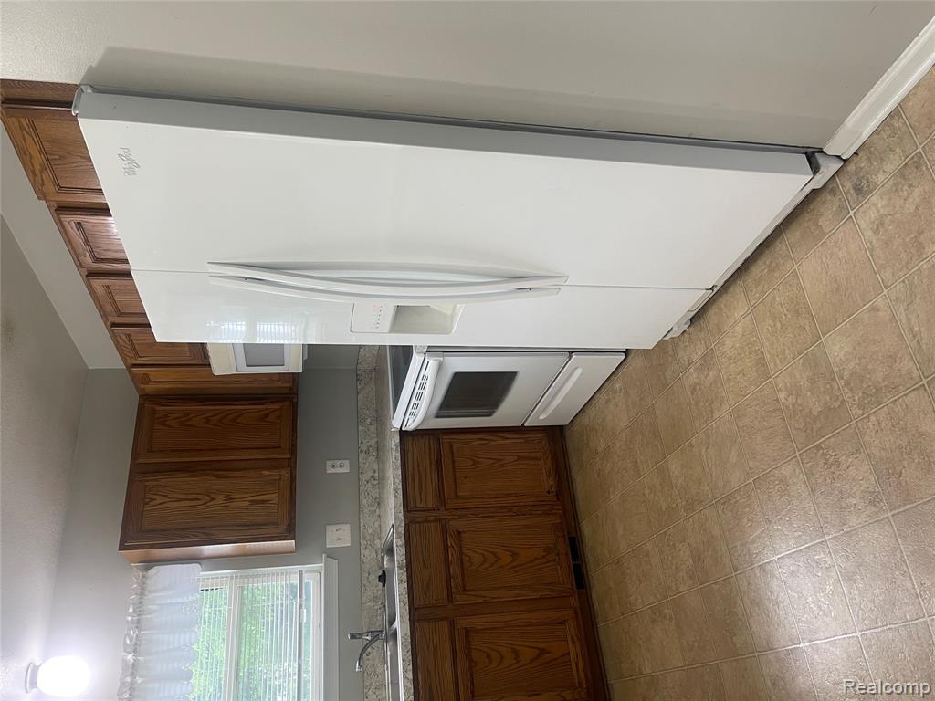 401 Buffalo, Trenton, MI 48183 — Photo 20