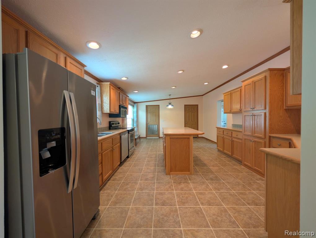11766 Village Pines Court, South Lyon, MI 48178 — Photo 16