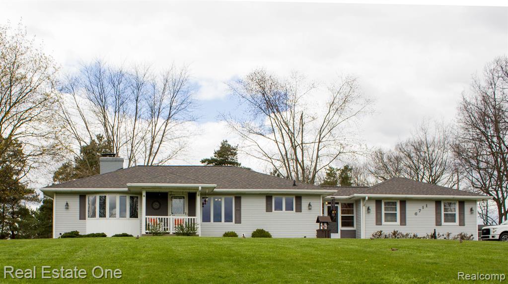 6711 KUTTSHILL Drive NE, Rockford, MI 49341 — Photo 2