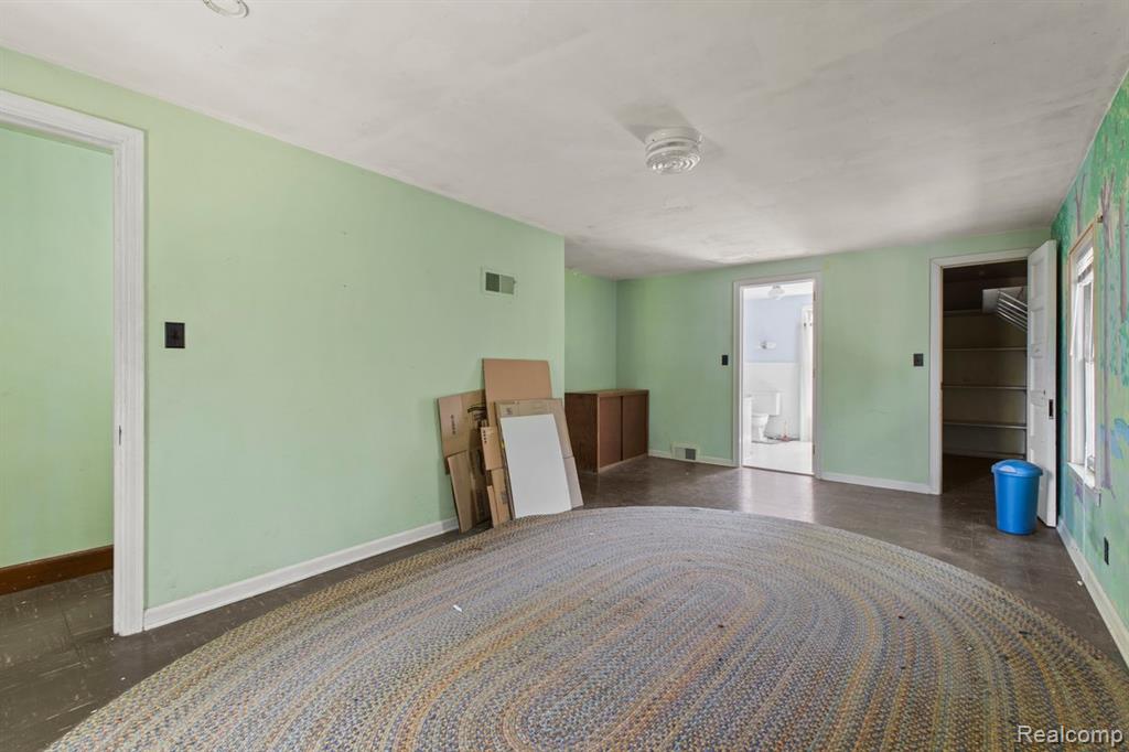 5390 Oak Hill Road, Clarkston, MI 48348 — Photo 36